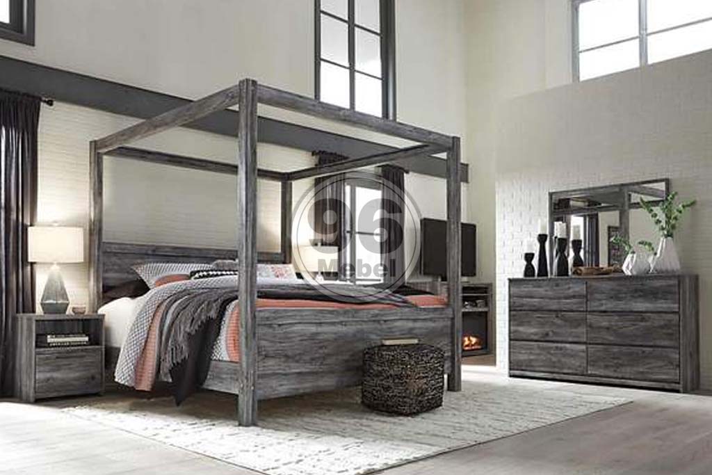 7. Canopy Bed